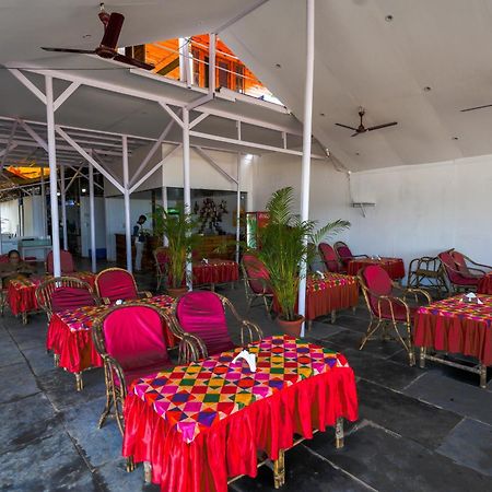 Om Sai Beach Resort Agonda Exterior photo